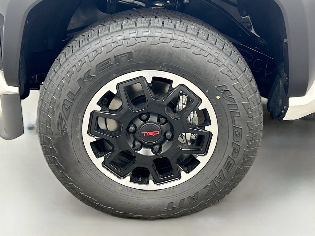 Used 2026 Toyota Tacoma TRD Off-Road AWD/4WD image 25