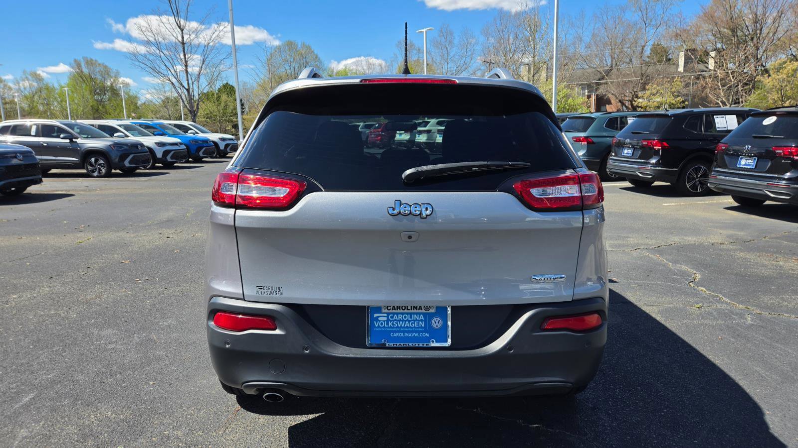 Used 2017 Jeep Cherokee Latitude w/ Safety/Convenience Group image 4