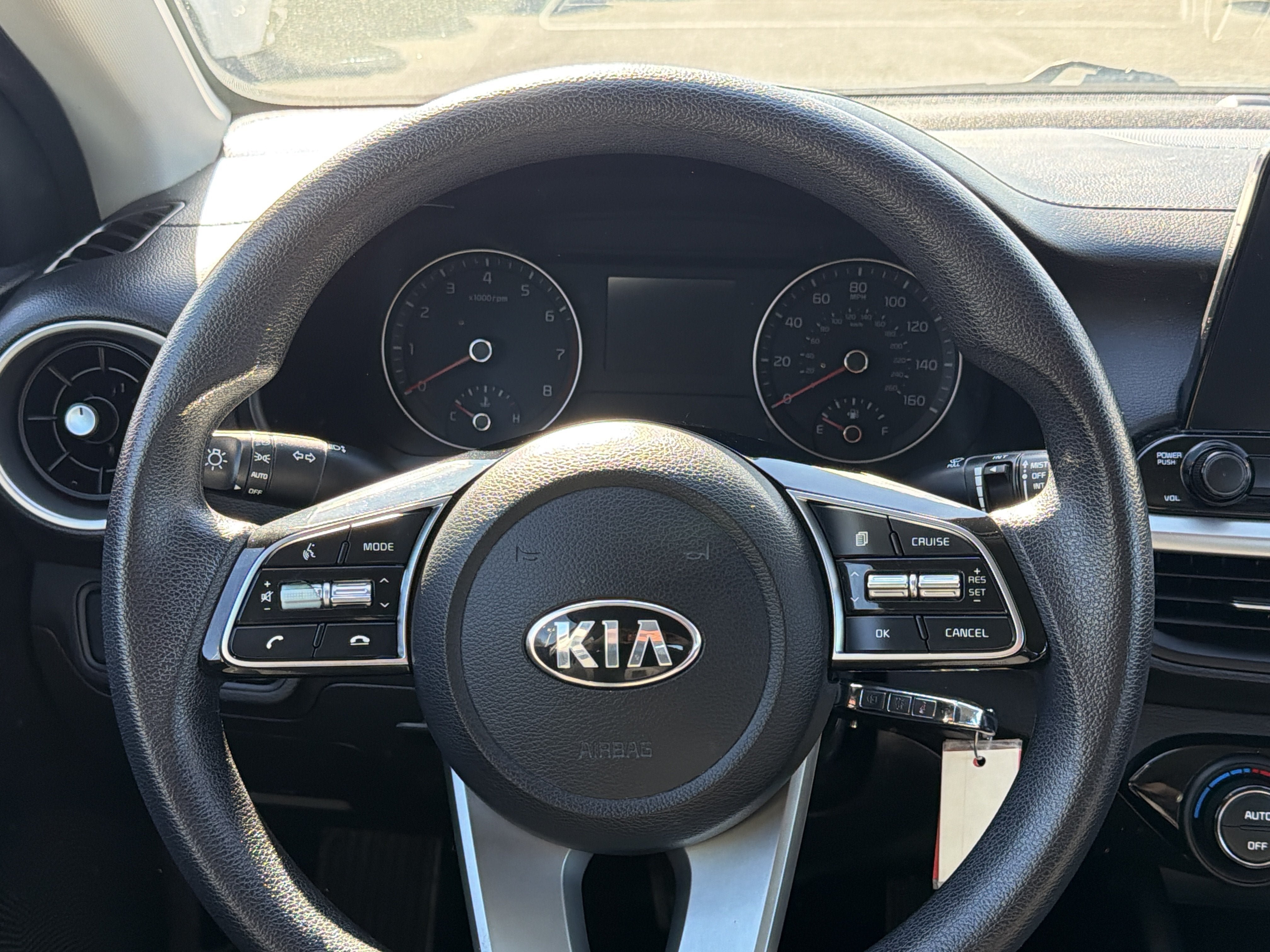 Used 2019 Kia Forte LXS FWD image 12