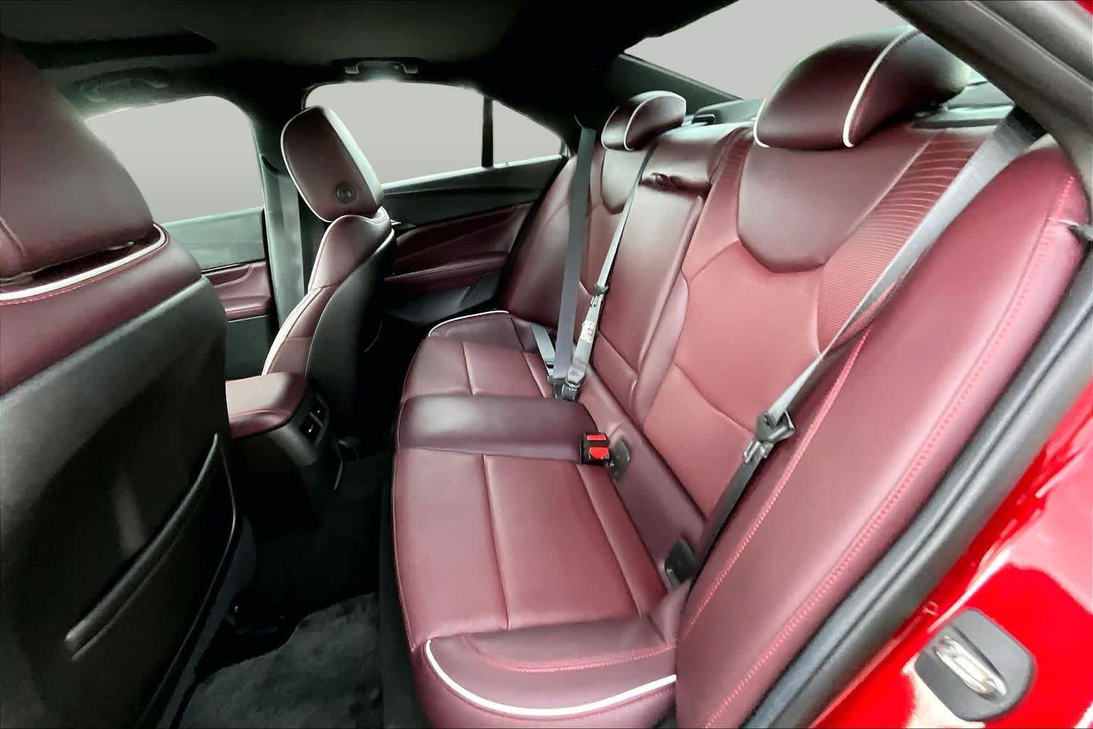 Used 2022 Cadillac CT4 V w/ Technology Package RWD image 40