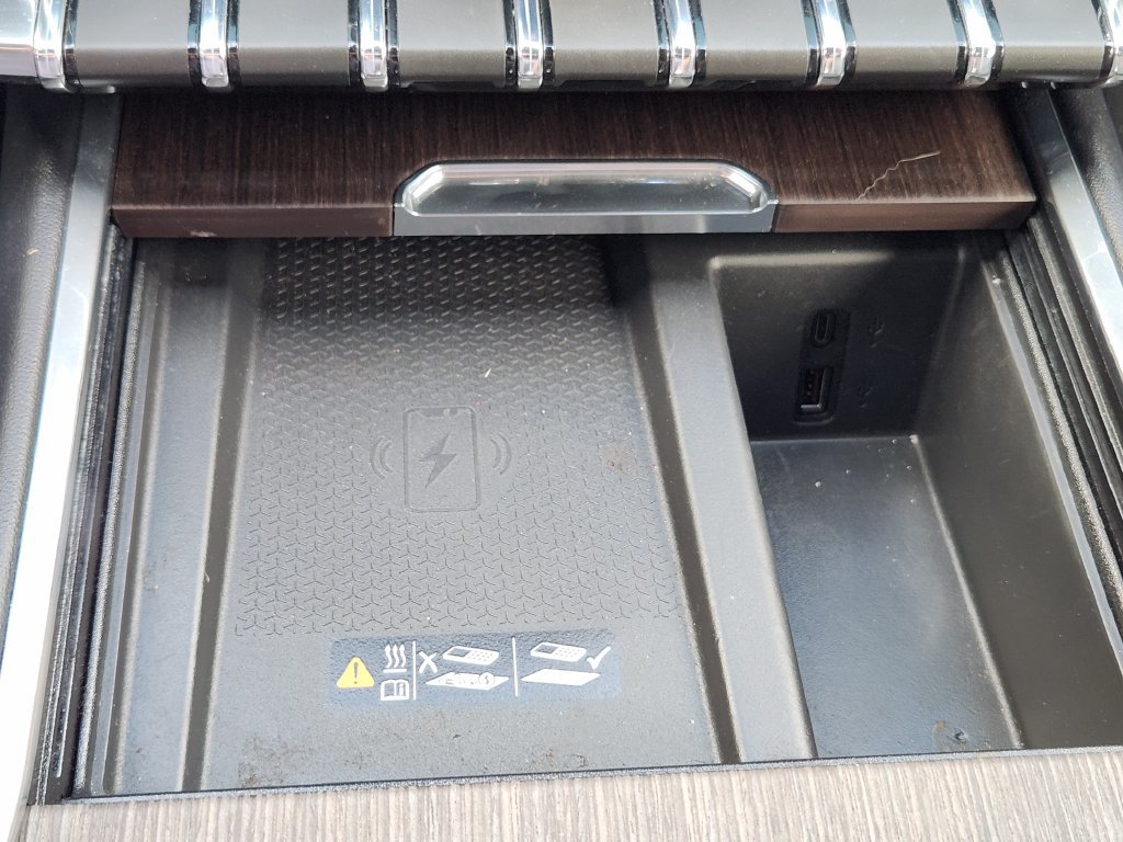Used 2025 GMC Acadia Denali AWD/4WD image 20