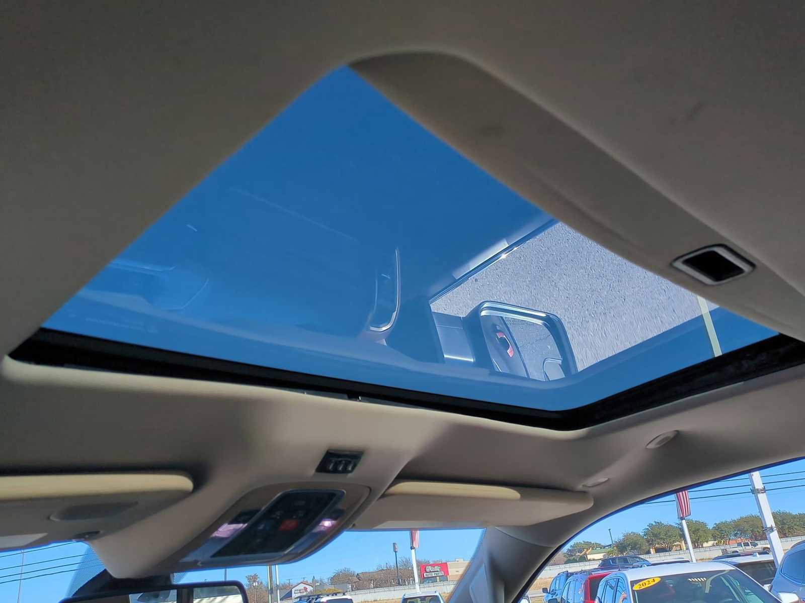 Used 2019 RAM 1500 Laramie Longhorn image 19