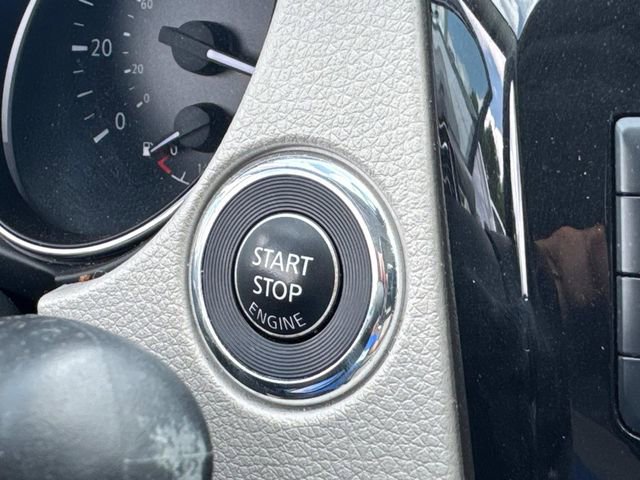 Used 2022 Nissan Rogue Sport SV FWD image 35