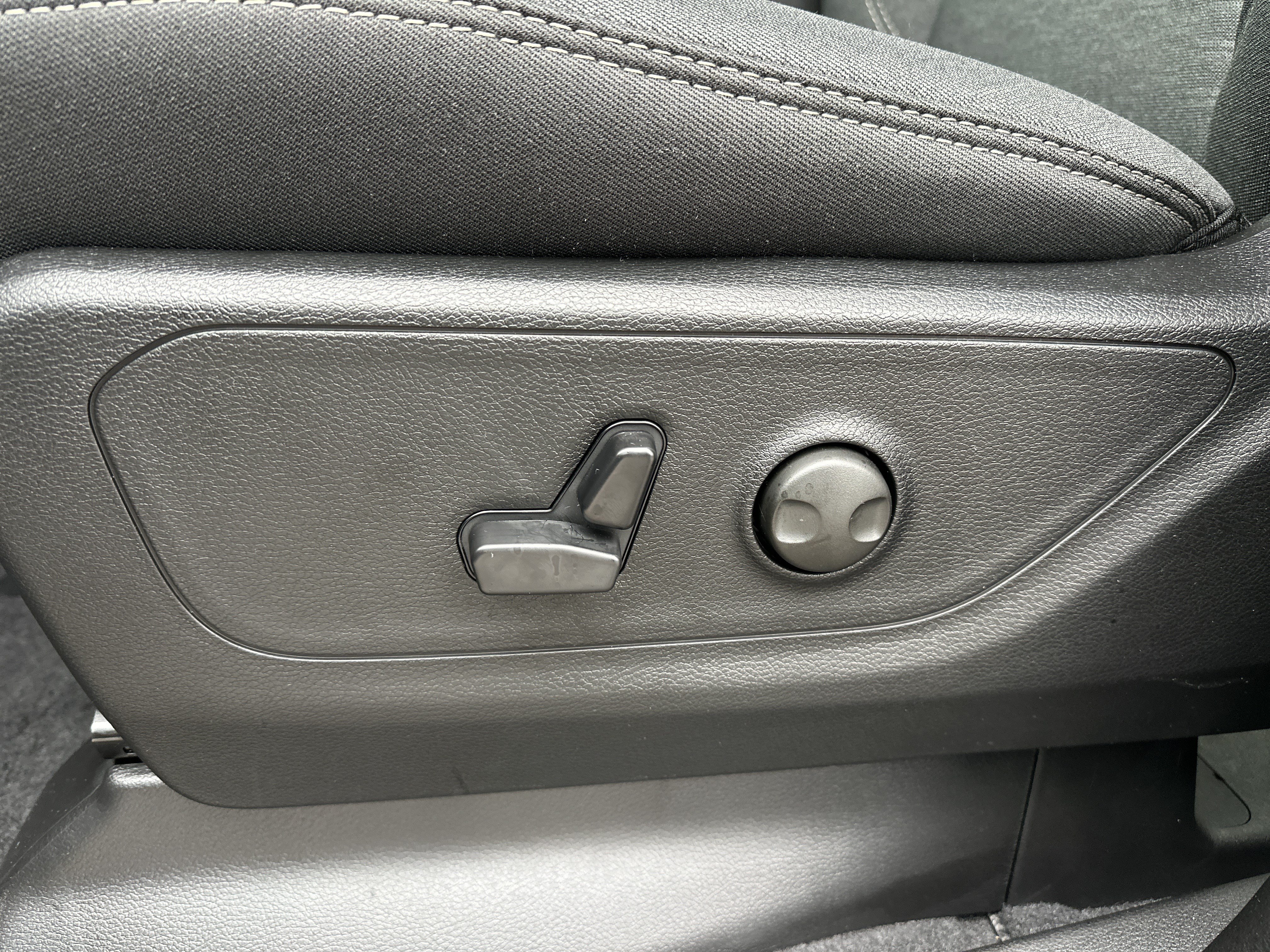 New 2026 RAM 1500 Big Horn AWD/4WD image 10