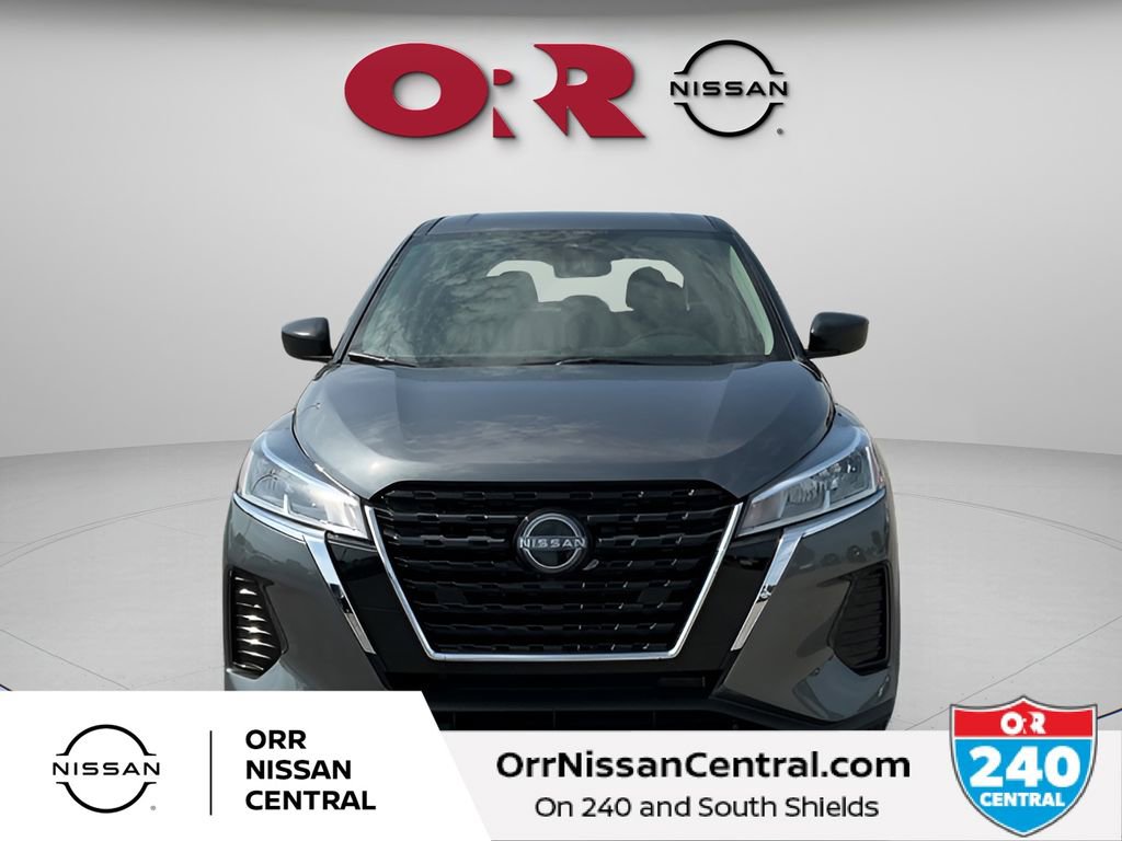 New 2025 Nissan Kicks Play S image 2
