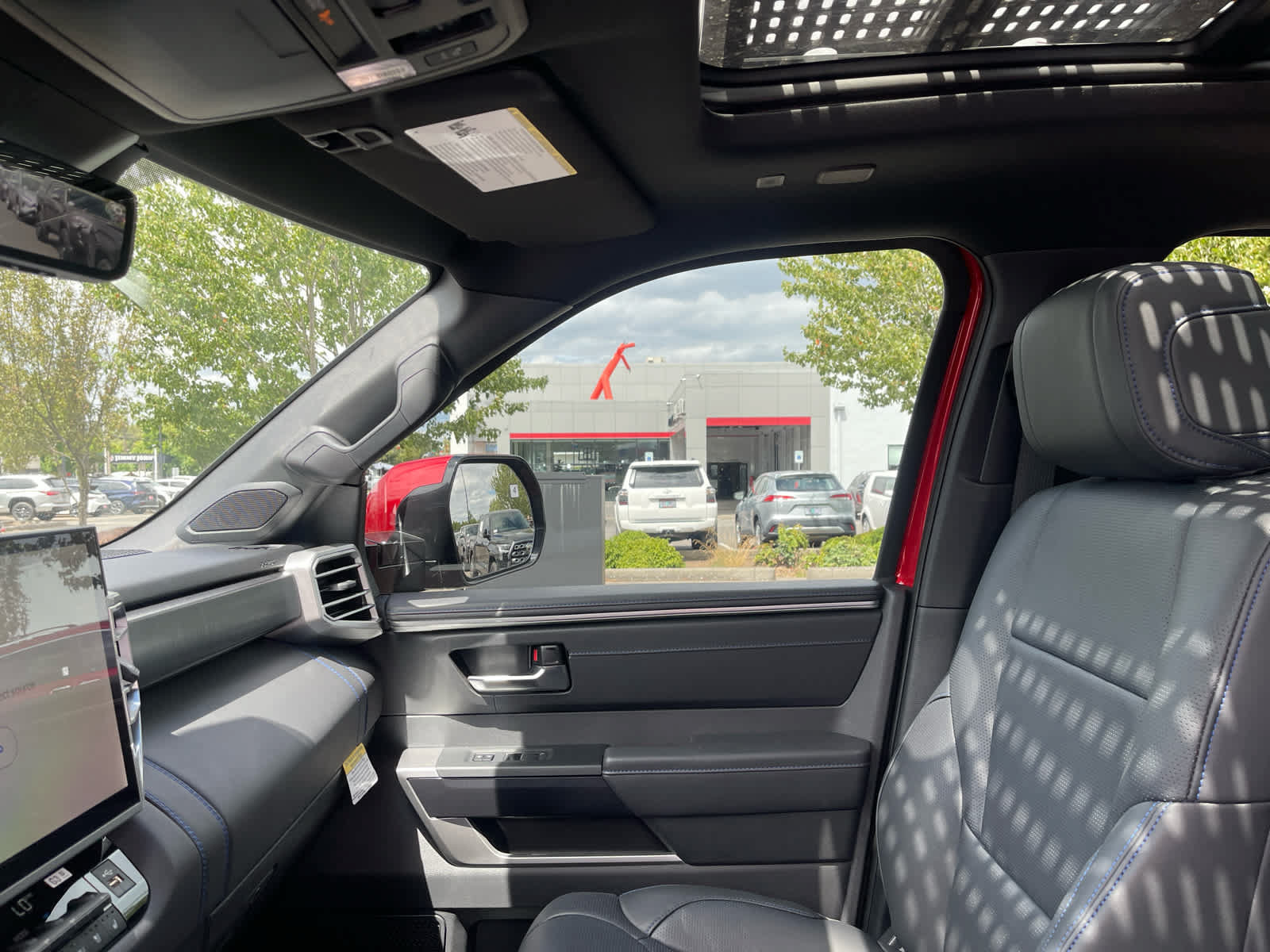 Certified 2025 Toyota Sequoia Platinum AWD/4WD image 41
