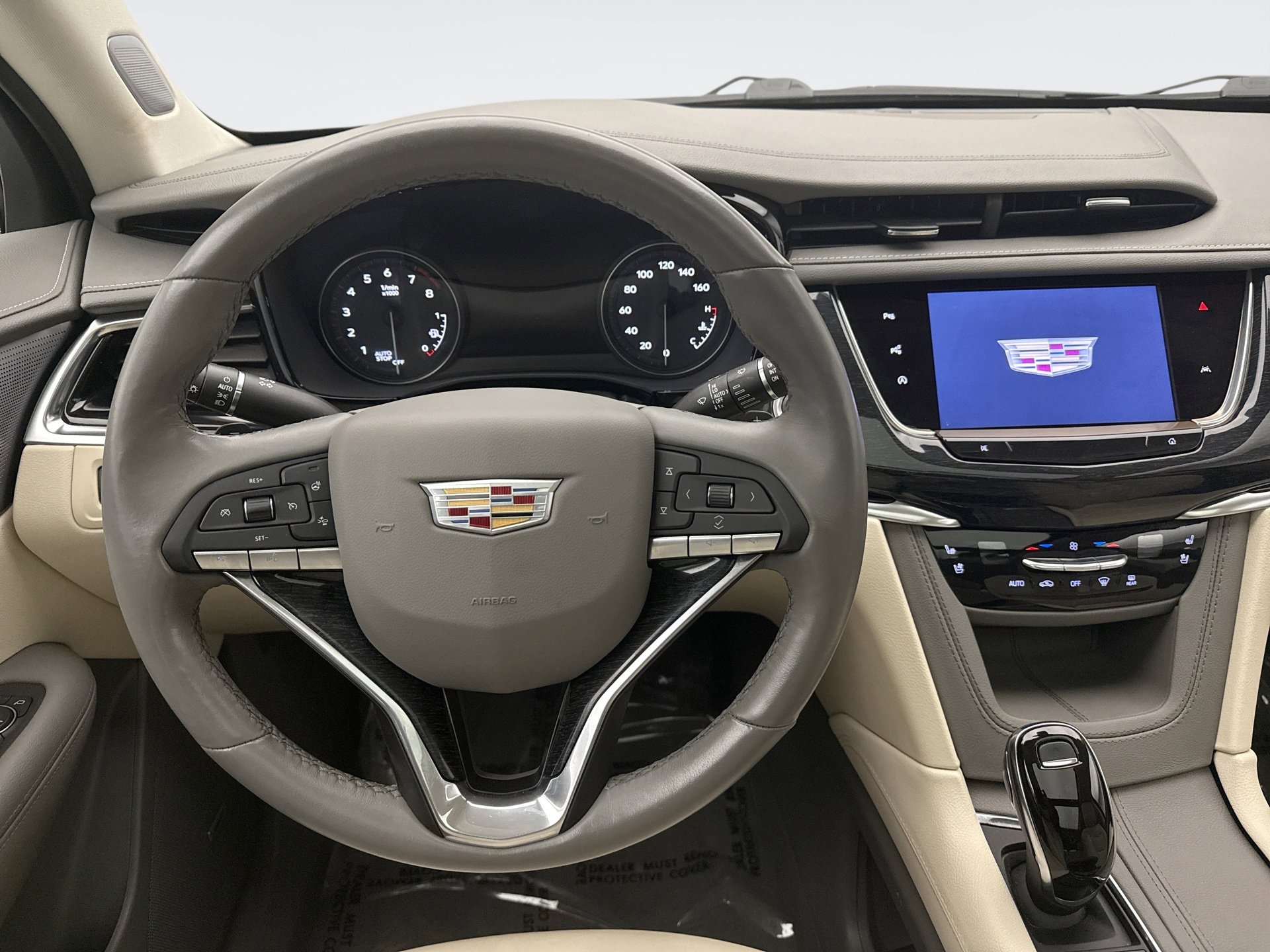 Used 2023 Cadillac XT6 Premium Luxury w/ Technology Package AWD/4WD image 12