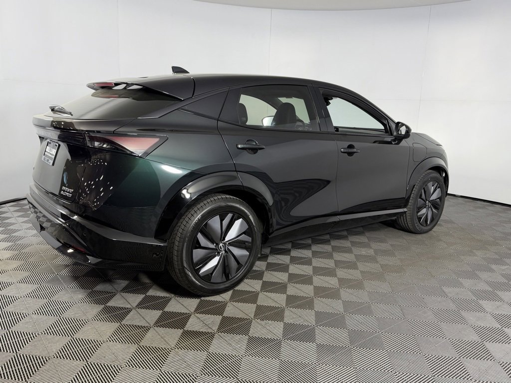 Used 2023 Nissan Ariya AWD image 7