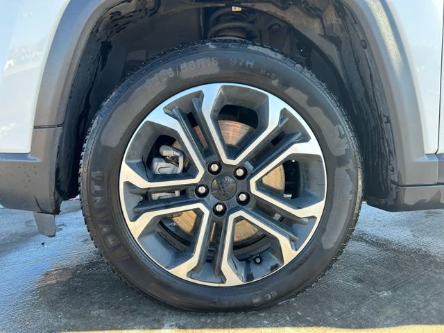 Used 2023 Jeep Compass Limited image 33