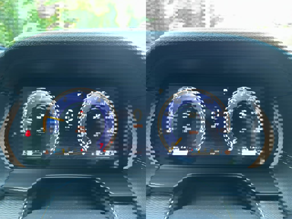 New 2025 Jeep Grand Cherokee L Altitude image 15