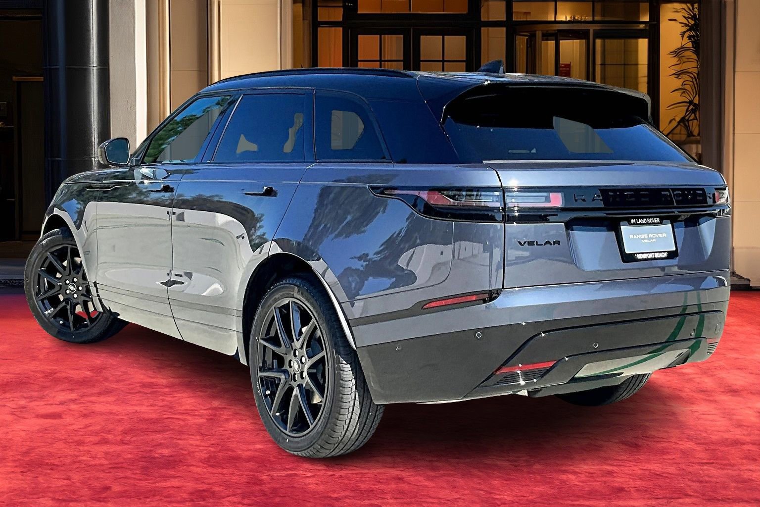 New 2026 Land Rover Range Rover Velar Dynamic SE image 2