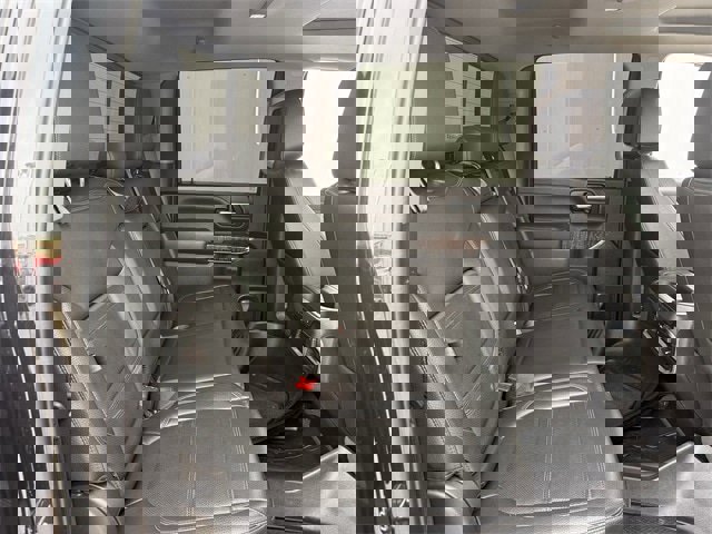 Used 2023 GMC Sierra 2500 Denali w/ Denali Black Diamond Edition image 34