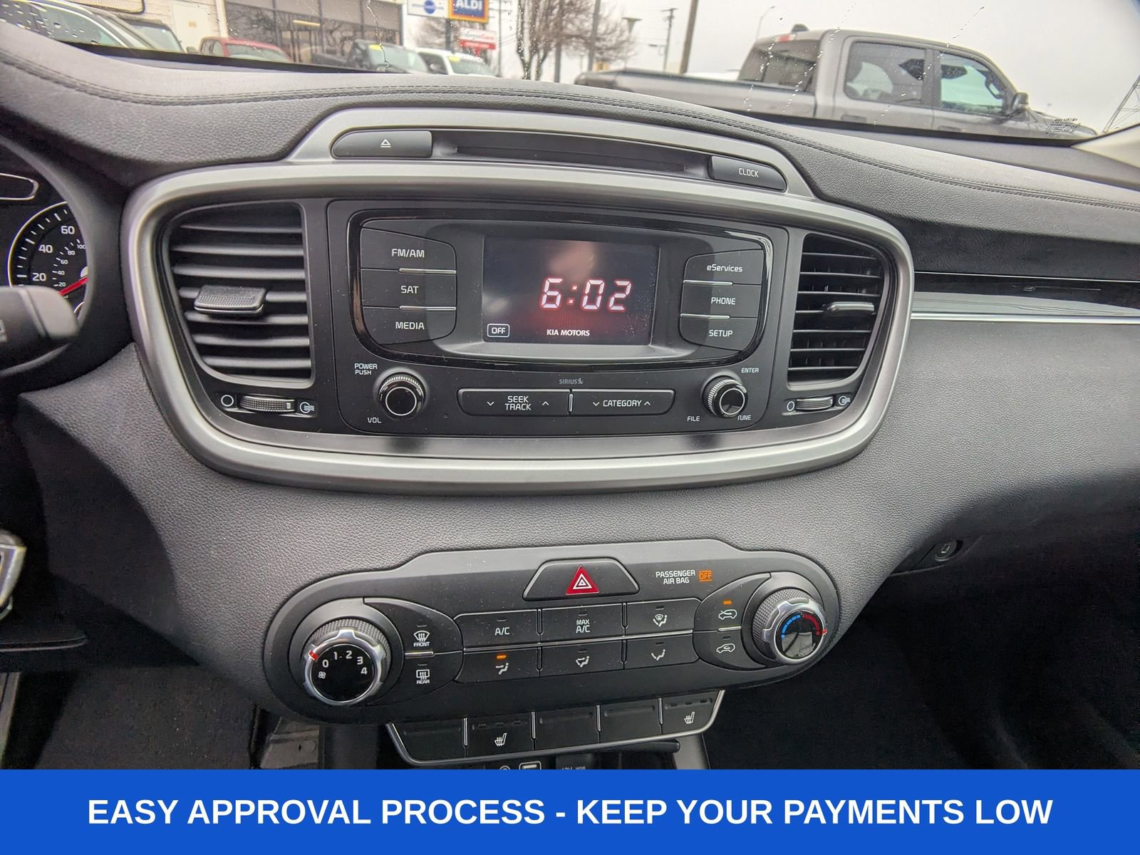 Used 2016 Kia Sorento LX w/ LX Convenience Package image 30