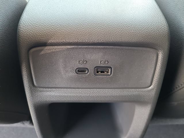 New 2026 Chevrolet Trax LT w/ Midnight Edition FWD image 18