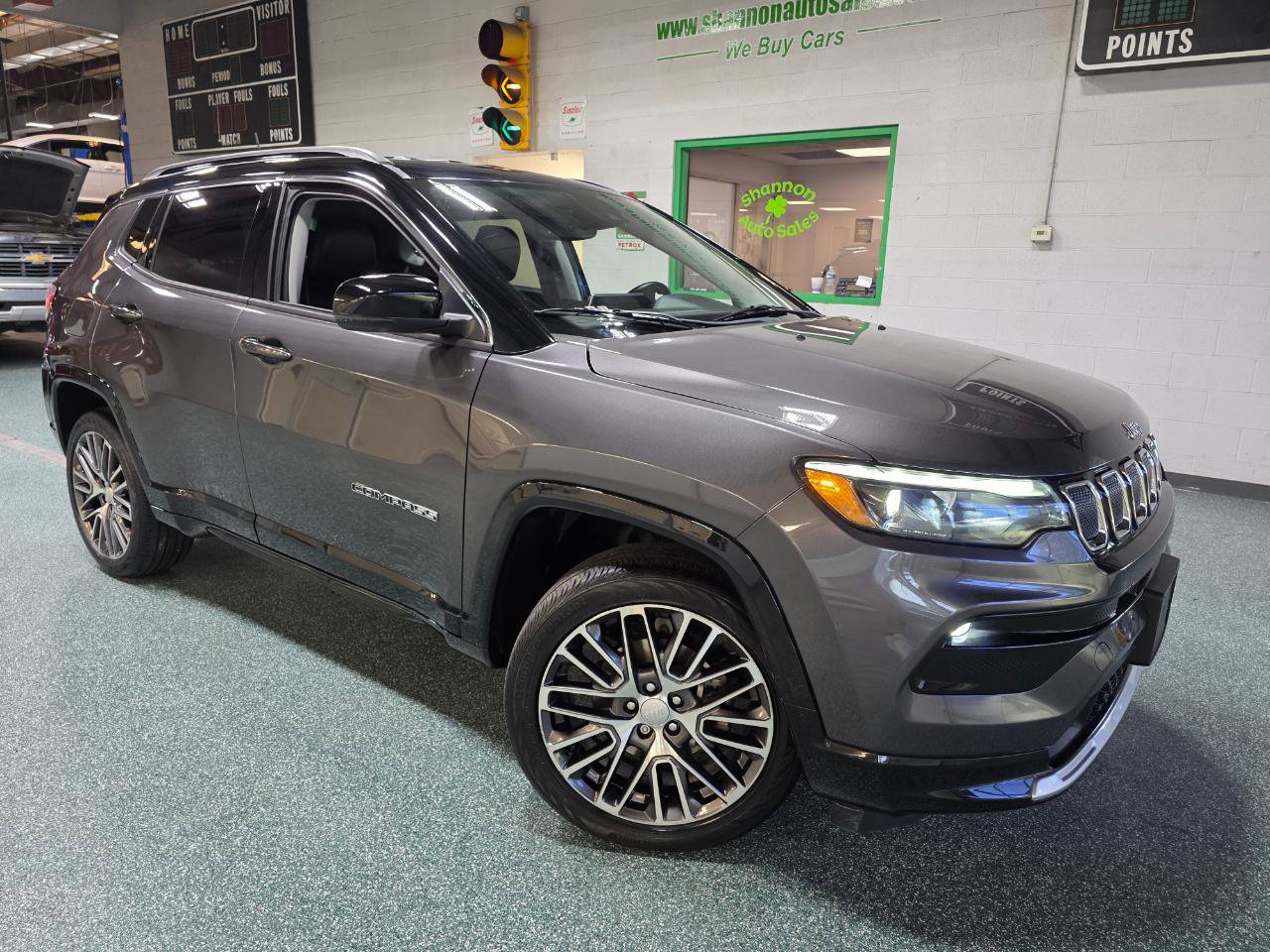 Used 2022 Jeep Compass Limited w/ Elite Group image 14