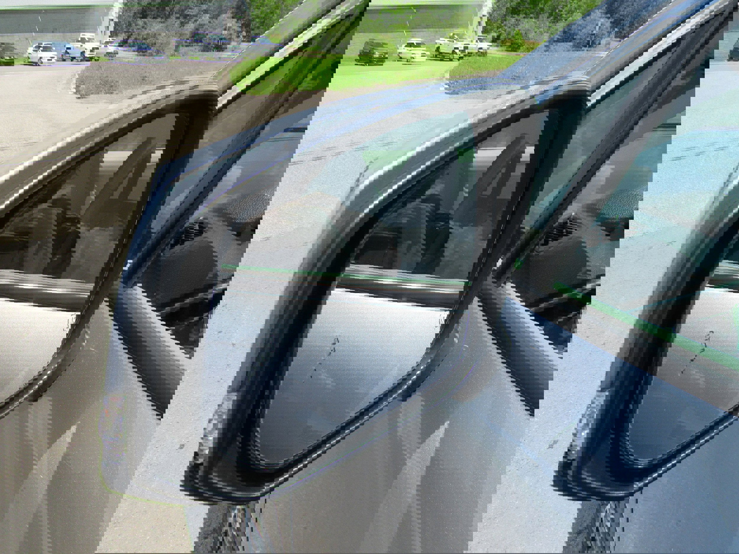 Used 2022 Toyota Corolla Cross XLE image 11