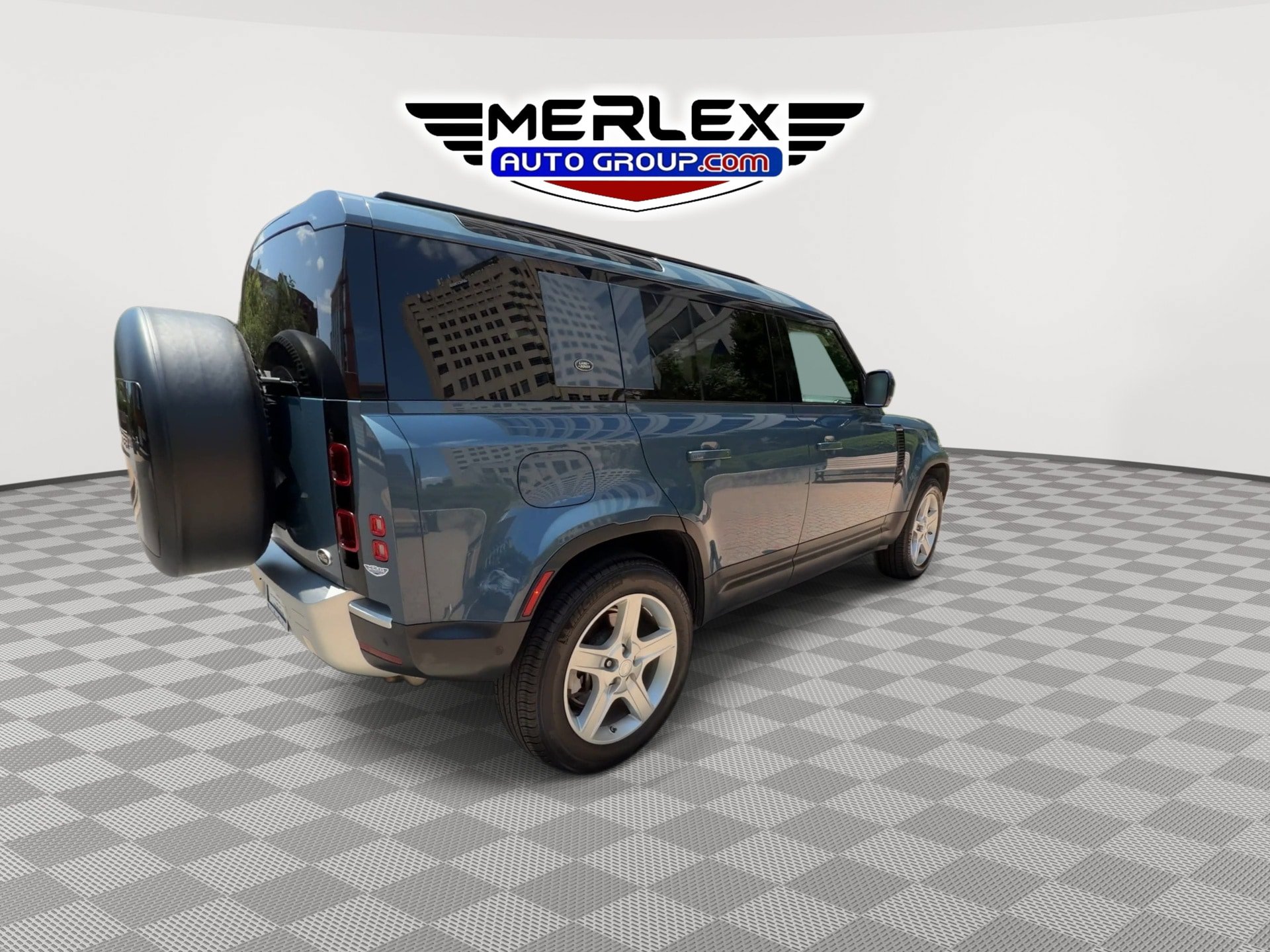 Used 2020 Land Rover Defender 110 SE AWD/4WD image 8