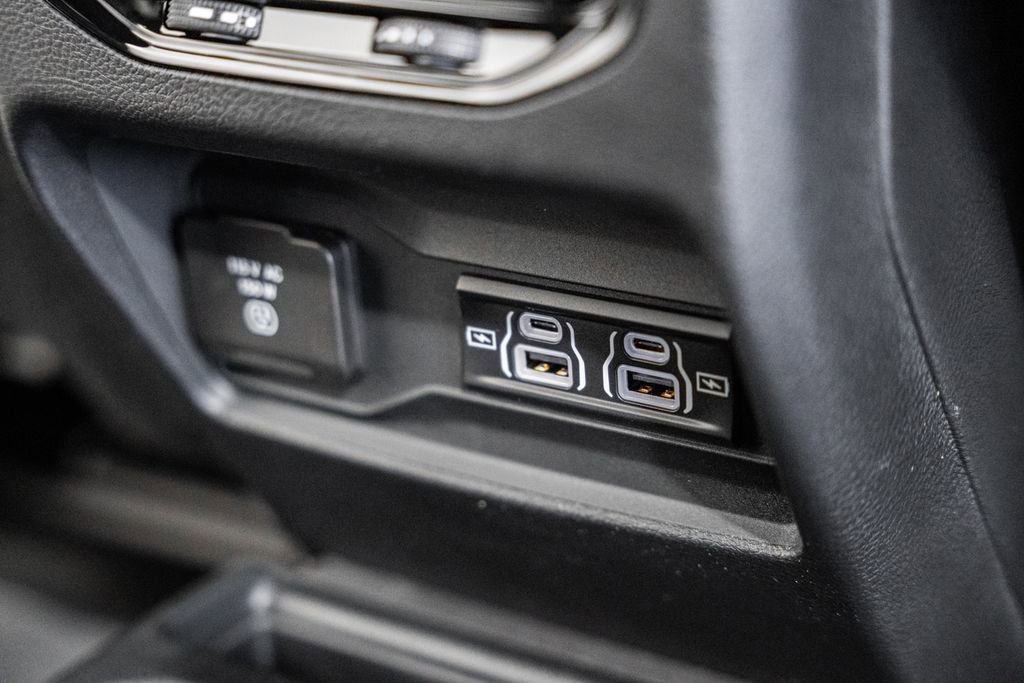 New 2025 Jeep Grand Cherokee L Laredo w/ Luxury Tech Group I image 32