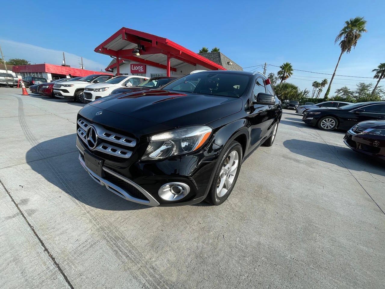 Used 2019 Mercedes-Benz GLA 250 4MATIC image 2