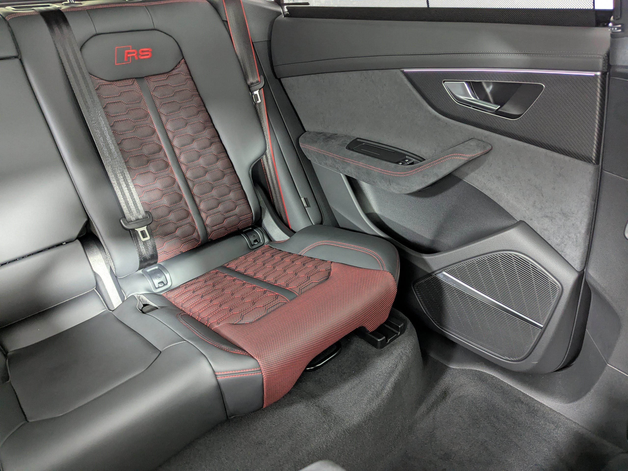 New 2026 Audi RS Q8 performance image 14