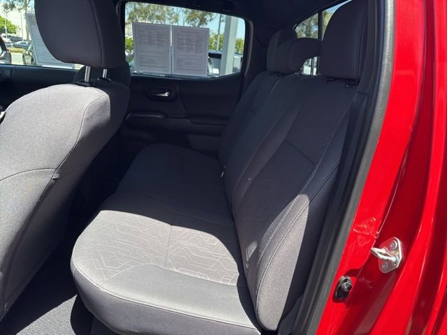 Used 2016 Toyota Tacoma TRD Sport AWD/4WD image 28