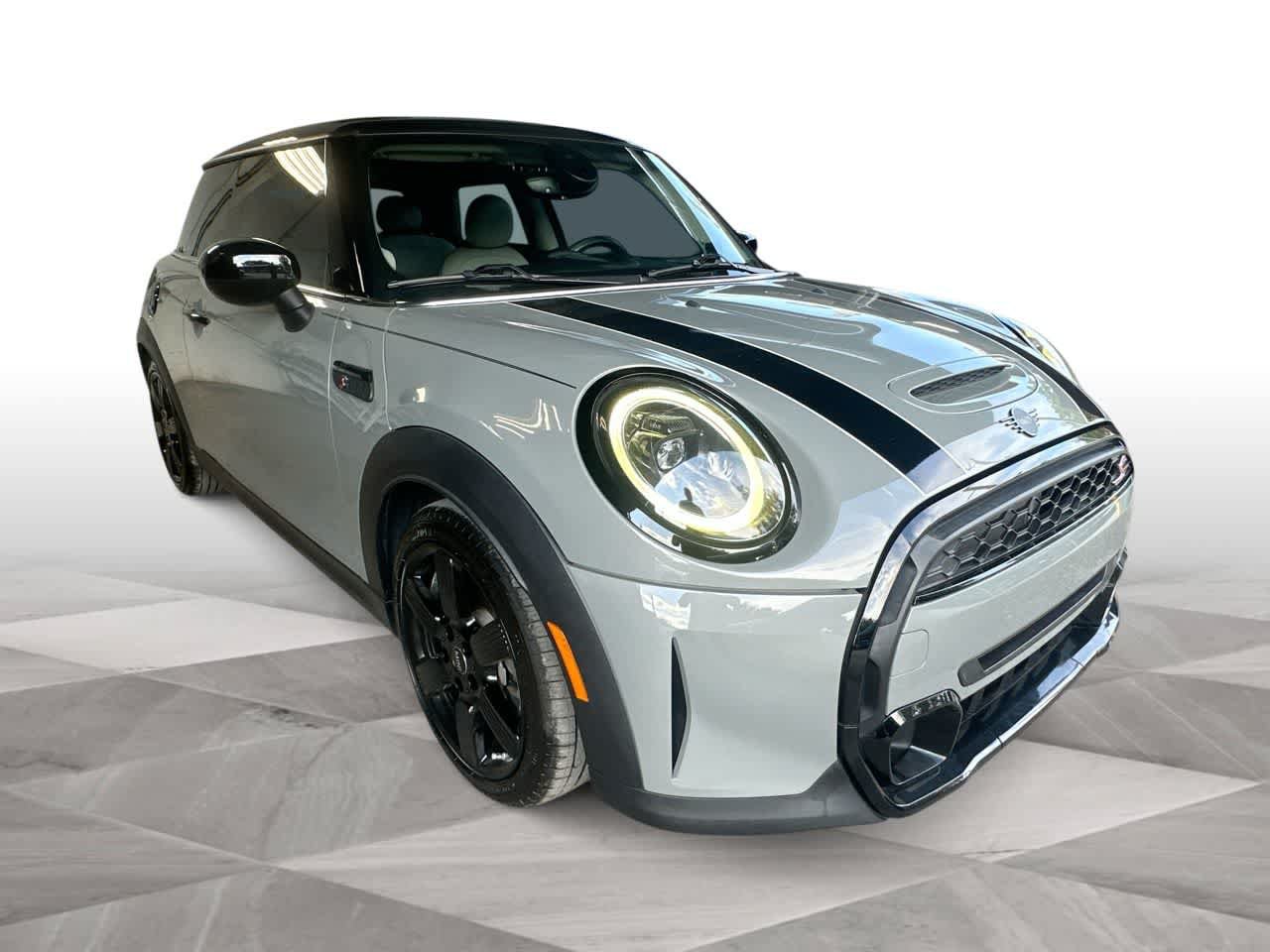 Used 2023 MINI Cooper S FWD image 2