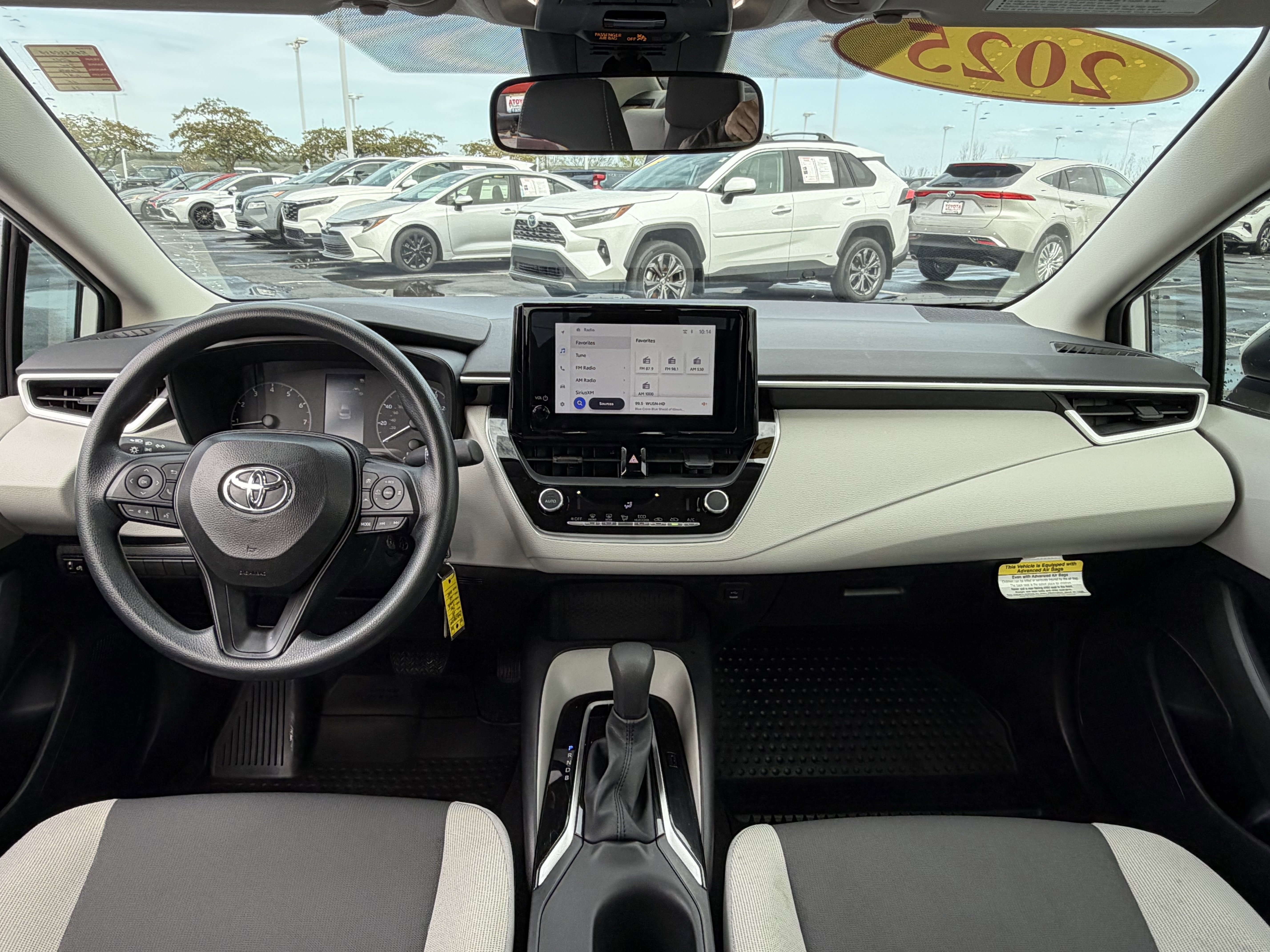 Used 2025 Toyota Corolla LE image 17