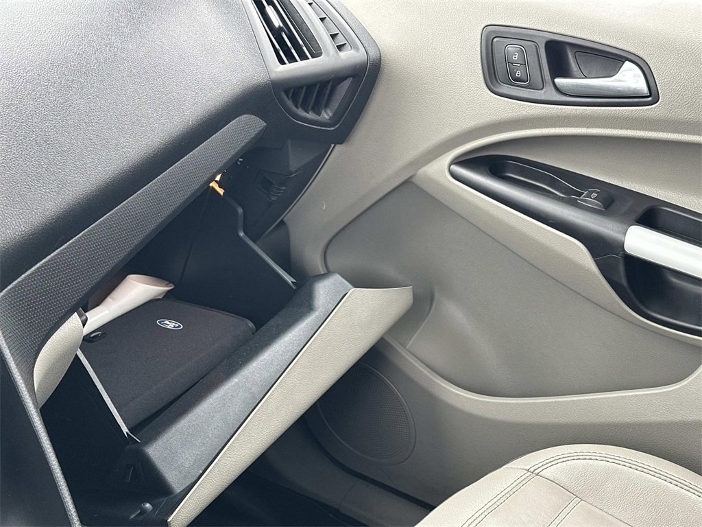 Used 2019 Ford Transit Connect Titanium w/ Trailer Tow Package image 35