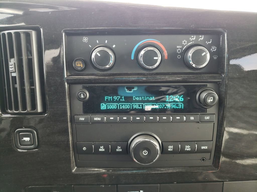Used 2023 Chevrolet Express 2500 Extended image 19