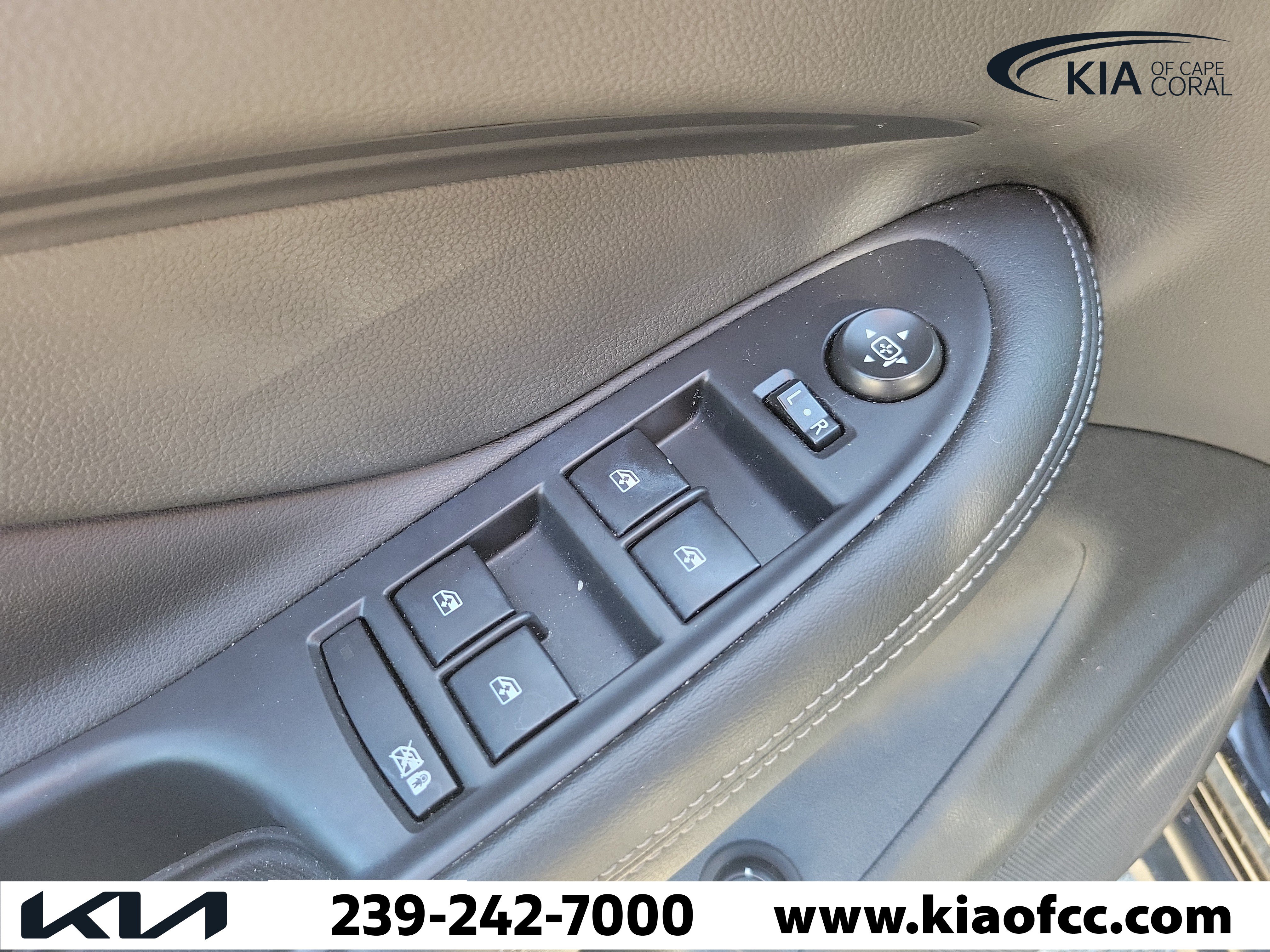 Used 2020 Buick Envision Essence FWD image 24