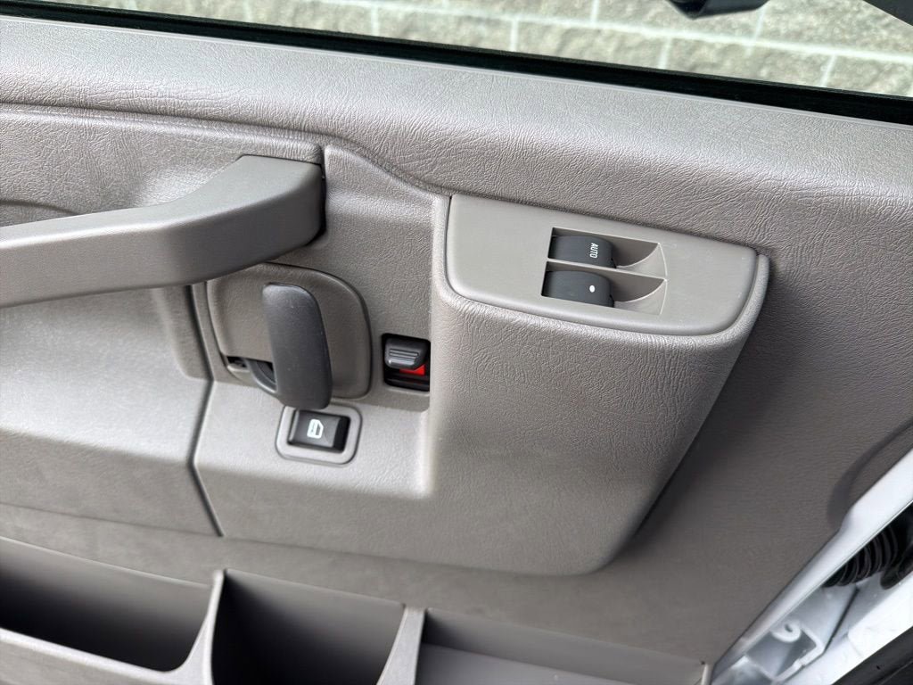 New 2026 Chevrolet Express 3500 w/ Power Convenience Package image 17