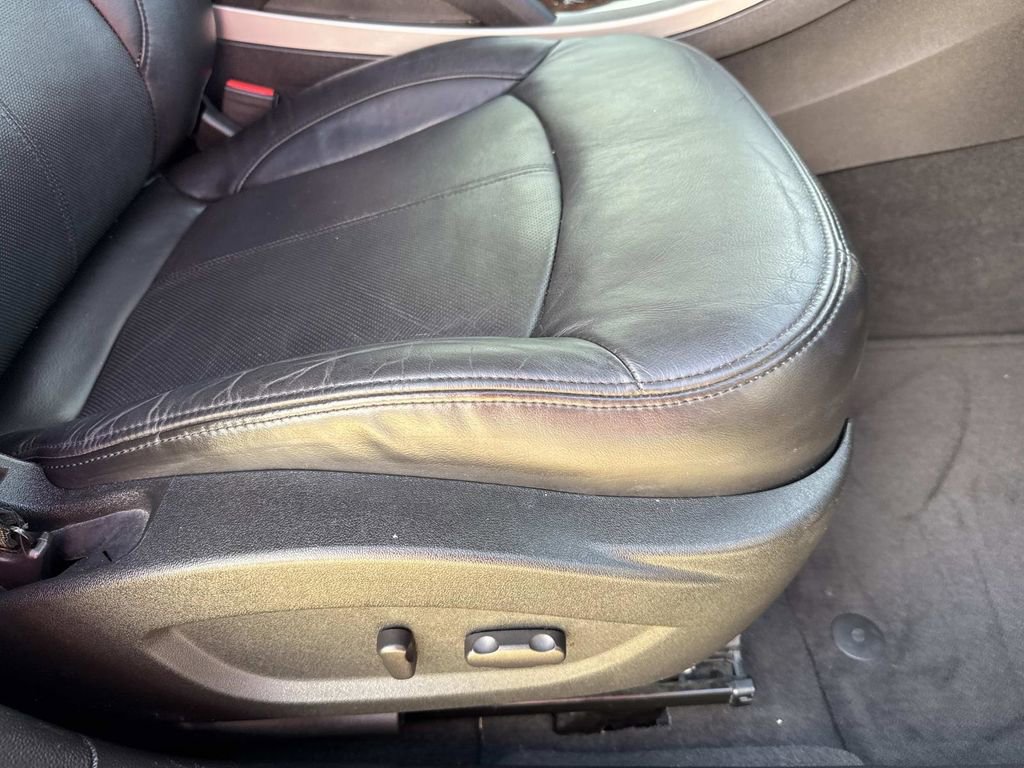 Used 2011 Buick LaCrosse CXL w/ Luxury Package image 13