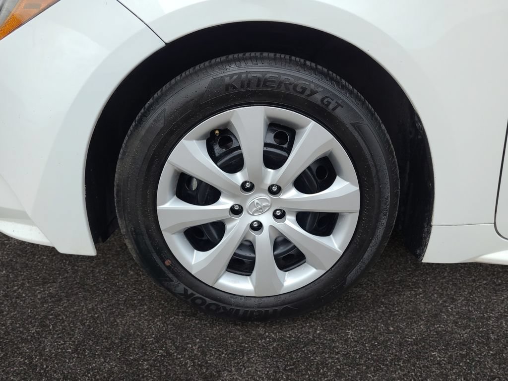 Used 2024 Toyota Corolla LE FWD image 14