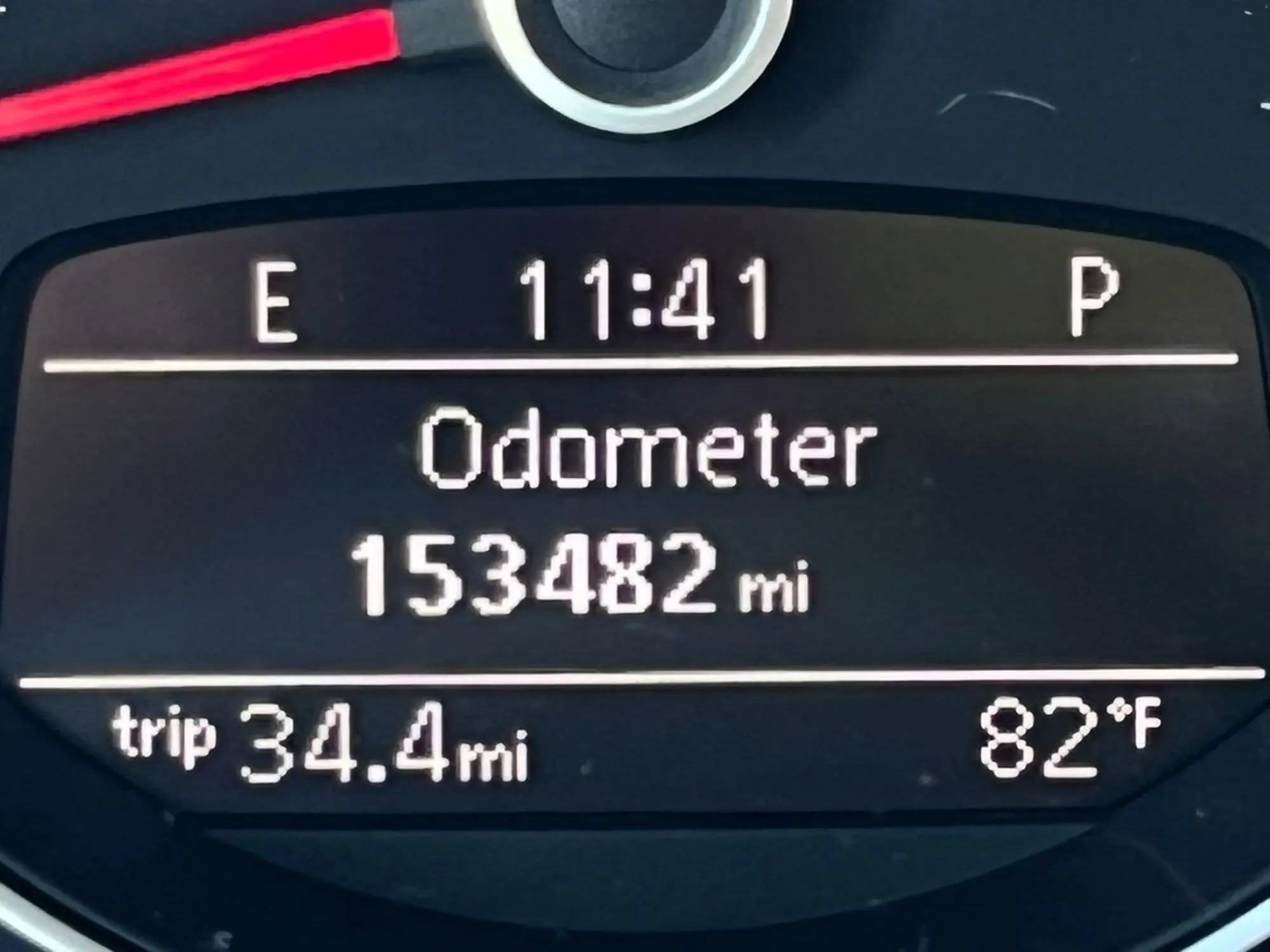 Used 2014 Volkswagen Beetle TDI FWD image 12