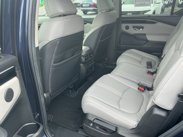 Used 2025 Honda Pilot Touring image 22