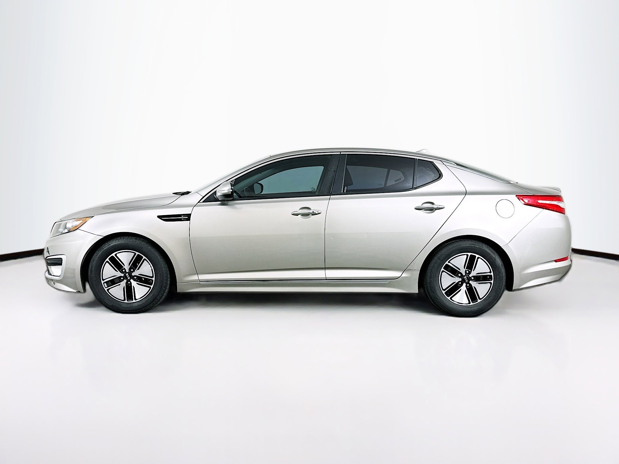 Used 2012 Kia Optima Hybrid w/ Hybrid Convenience Pkg image 4