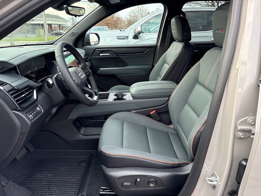 New 2026 GMC Acadia AT4 w/ Luxury Package image 11