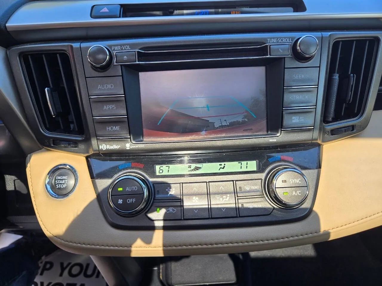 Used 2015 Toyota RAV4 Limited image 21