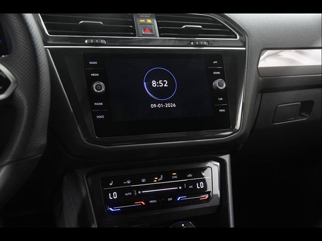Certified 2024 Volkswagen Tiguan SE R-Line AWD/4WD image 9