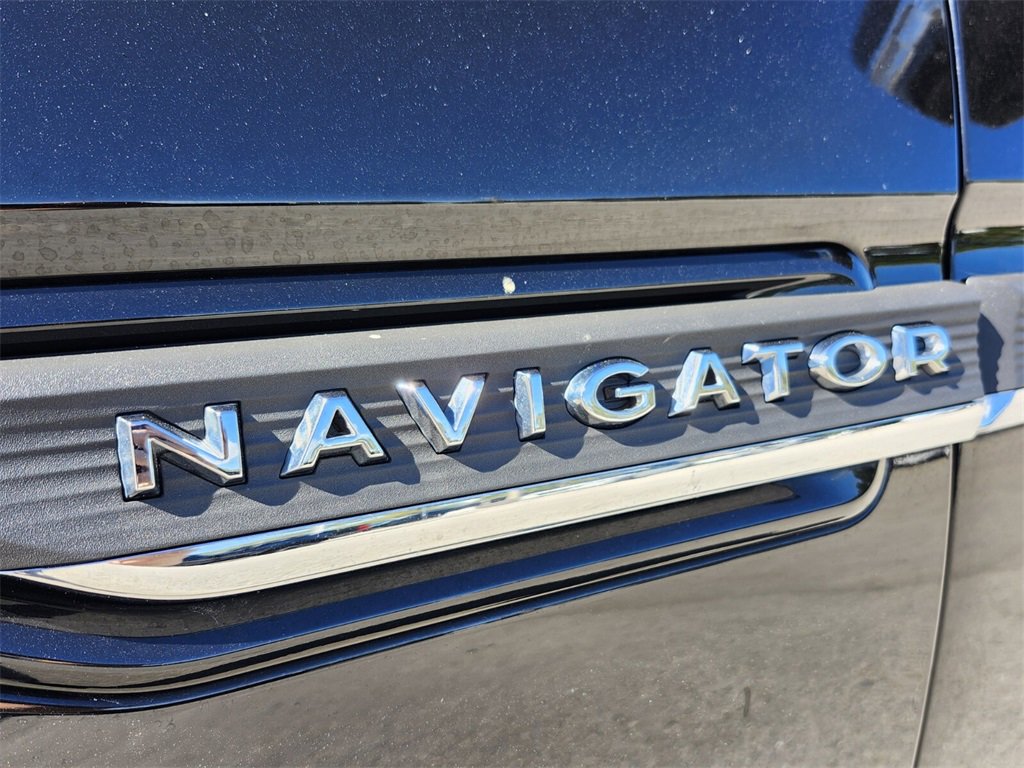 Certified 2022 Lincoln Navigator Reserve image 17
