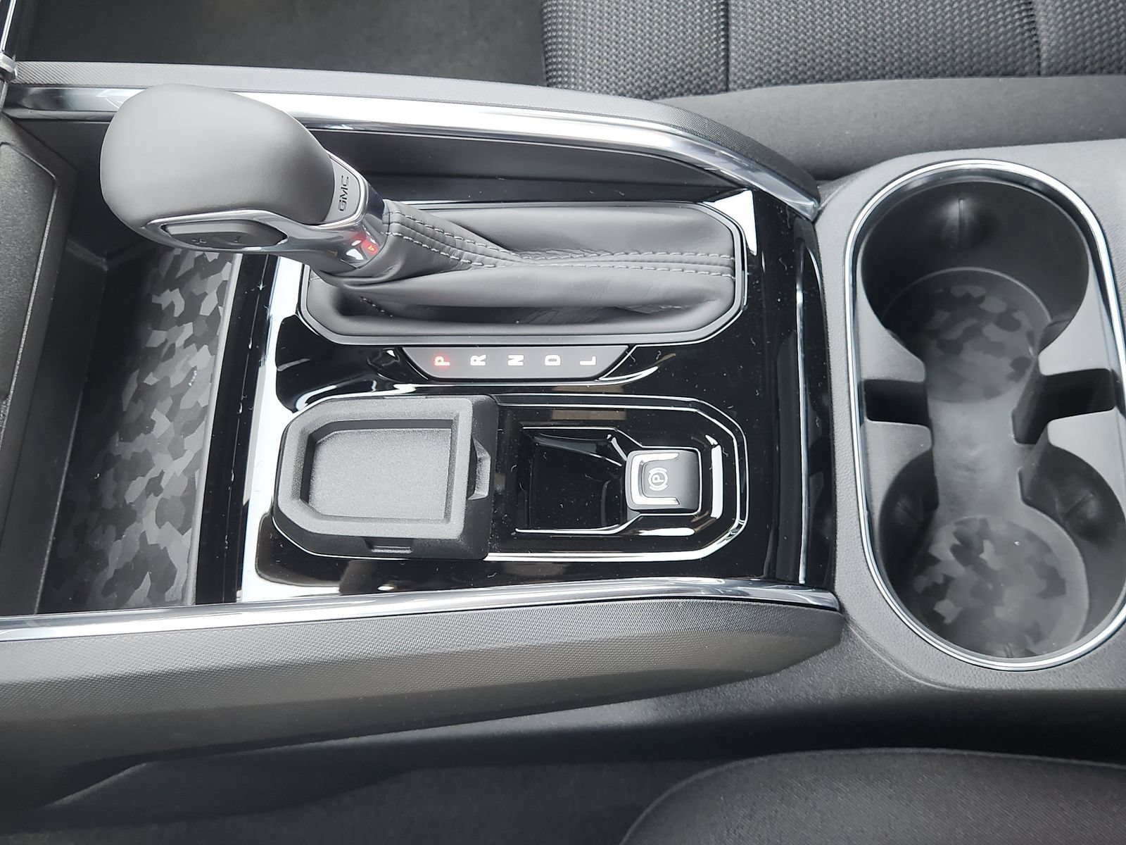 New 2026 GMC Canyon Elevation w/ Convenience Package RWD image 24