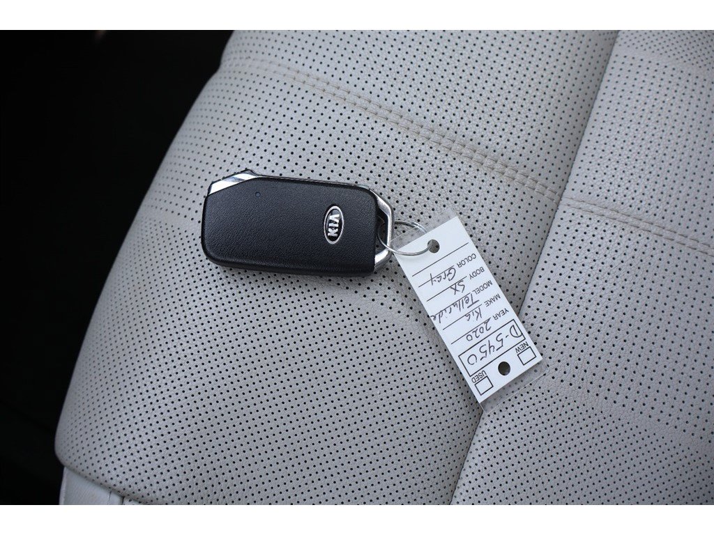 Used 2020 Kia Telluride SX FWD image 48
