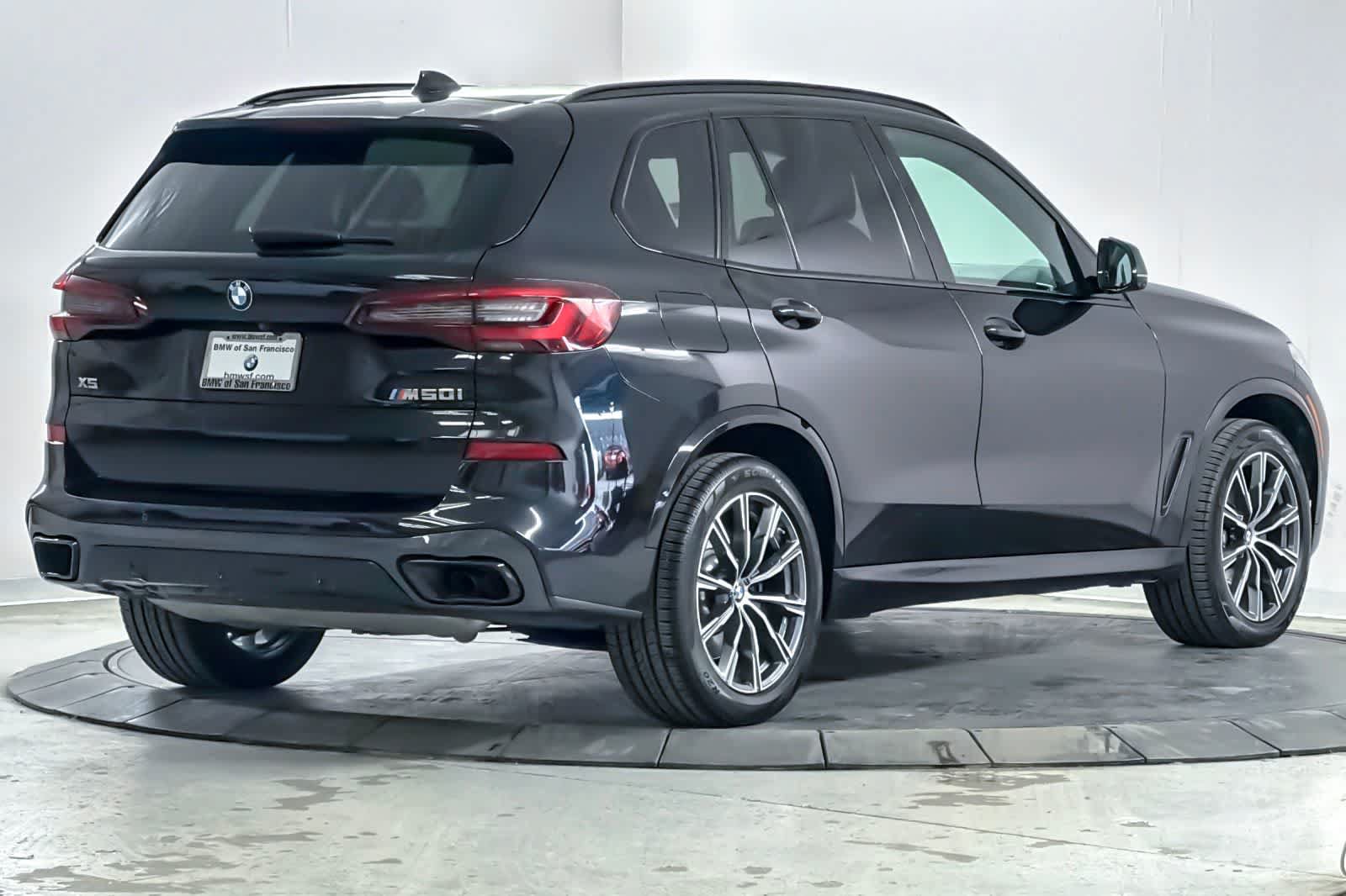 Used 2022 BMW X5 M50i w/ Executive Package AWD/4WD image 2