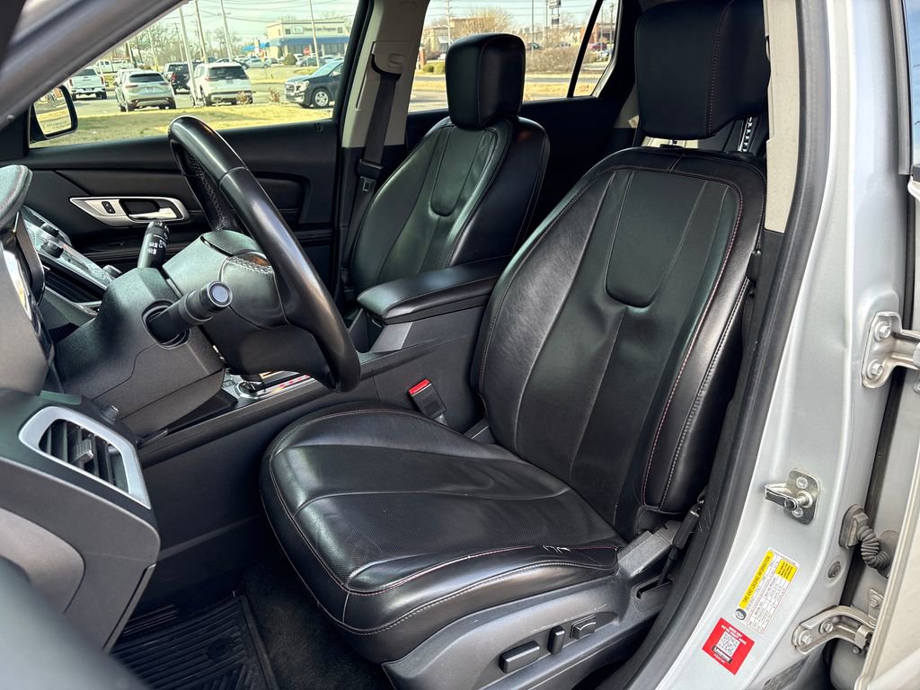 Used 2015 GMC Terrain SLT w/ Chrome Appearance Package image 16