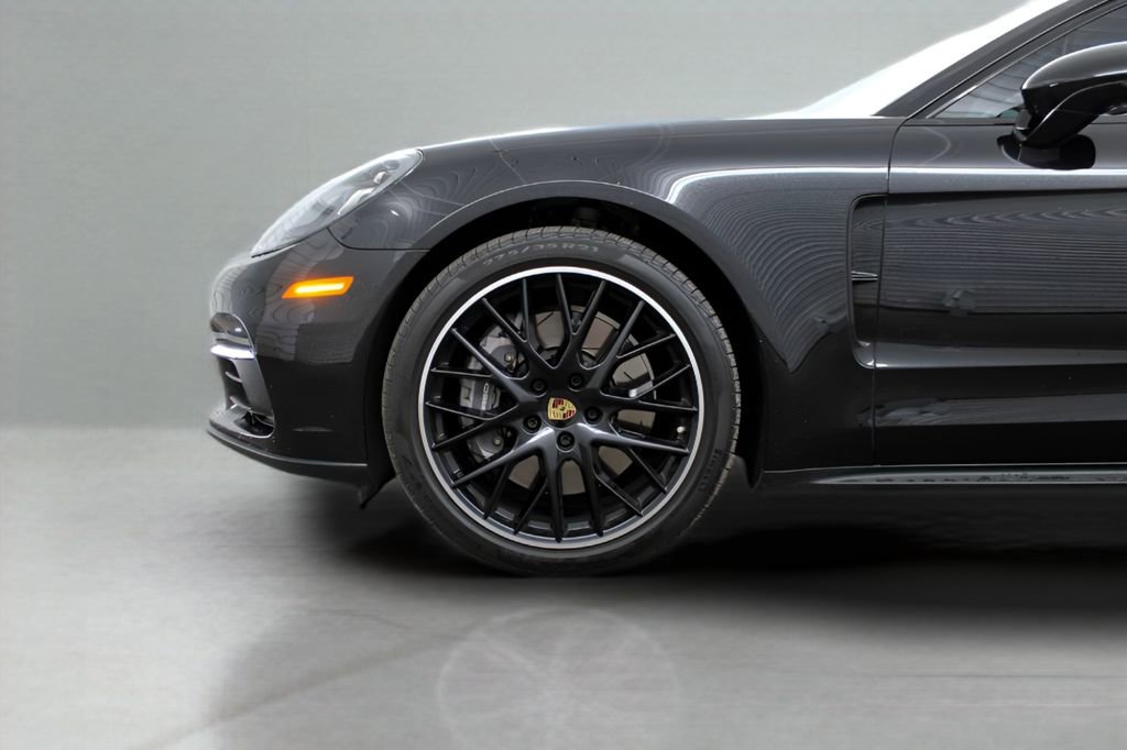 Used 2020 Porsche Panamera 4 AWD/4WD image 36