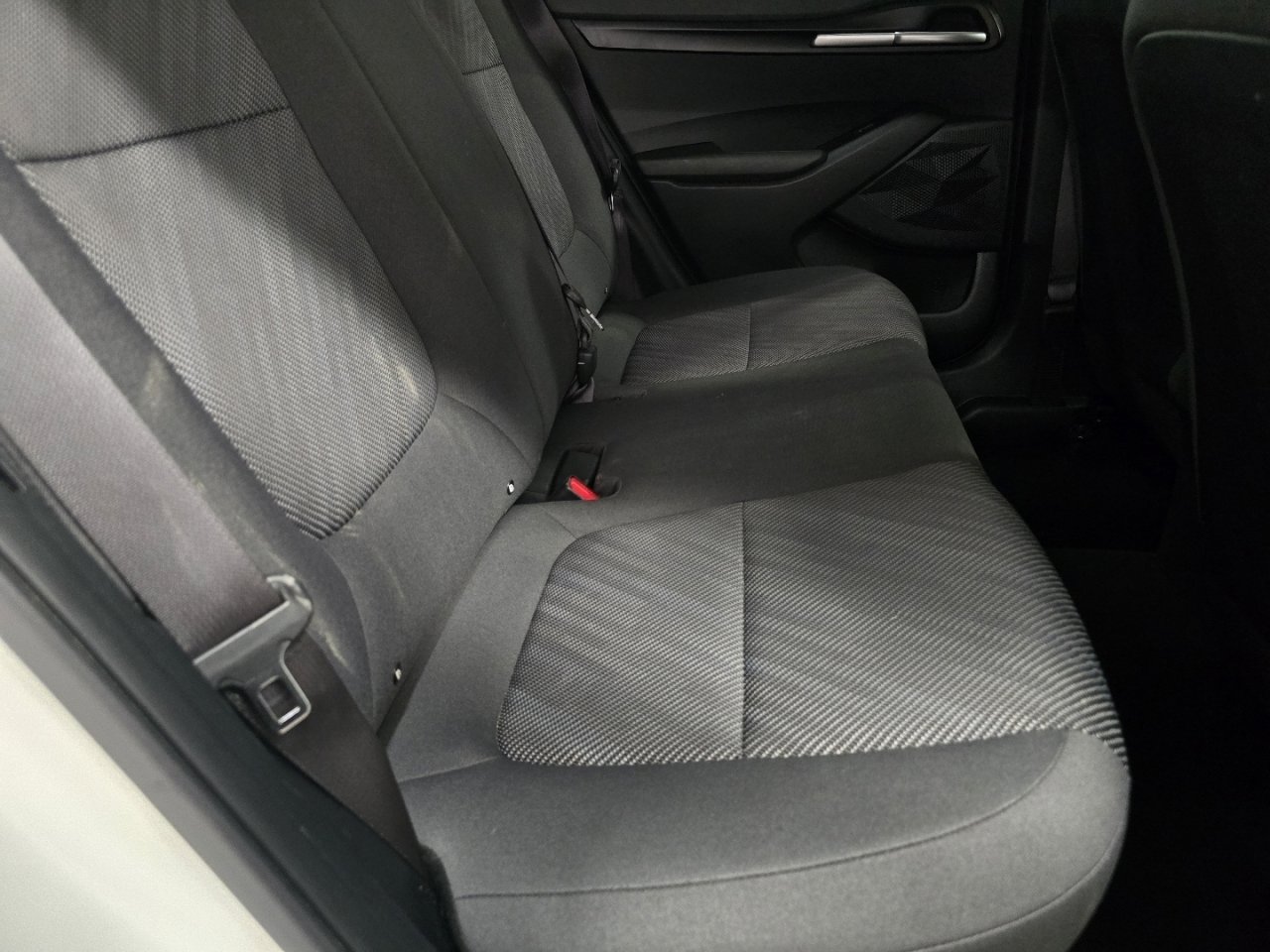 Used 2021 Kia Seltos LX image 19