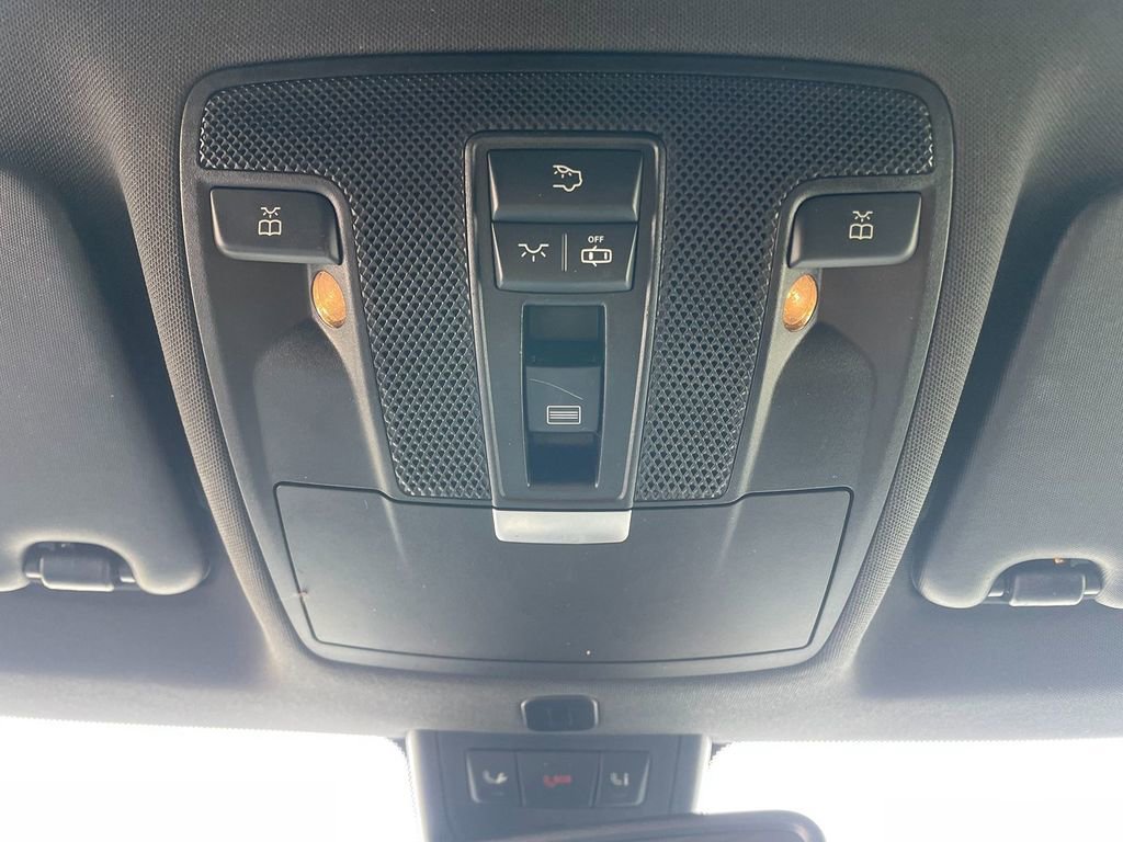 Used 2019 Mercedes-Benz GLA 250 4MATIC image 23