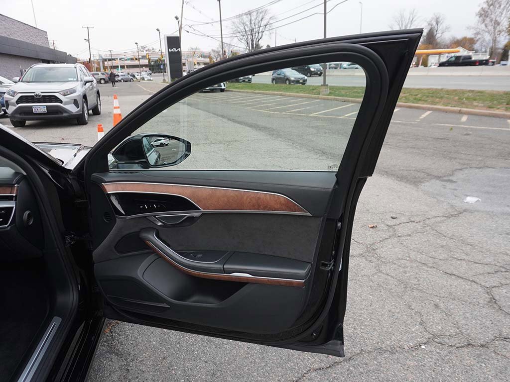 Used 2020 Audi A8 L 3.0T w/ Executive Package image 30