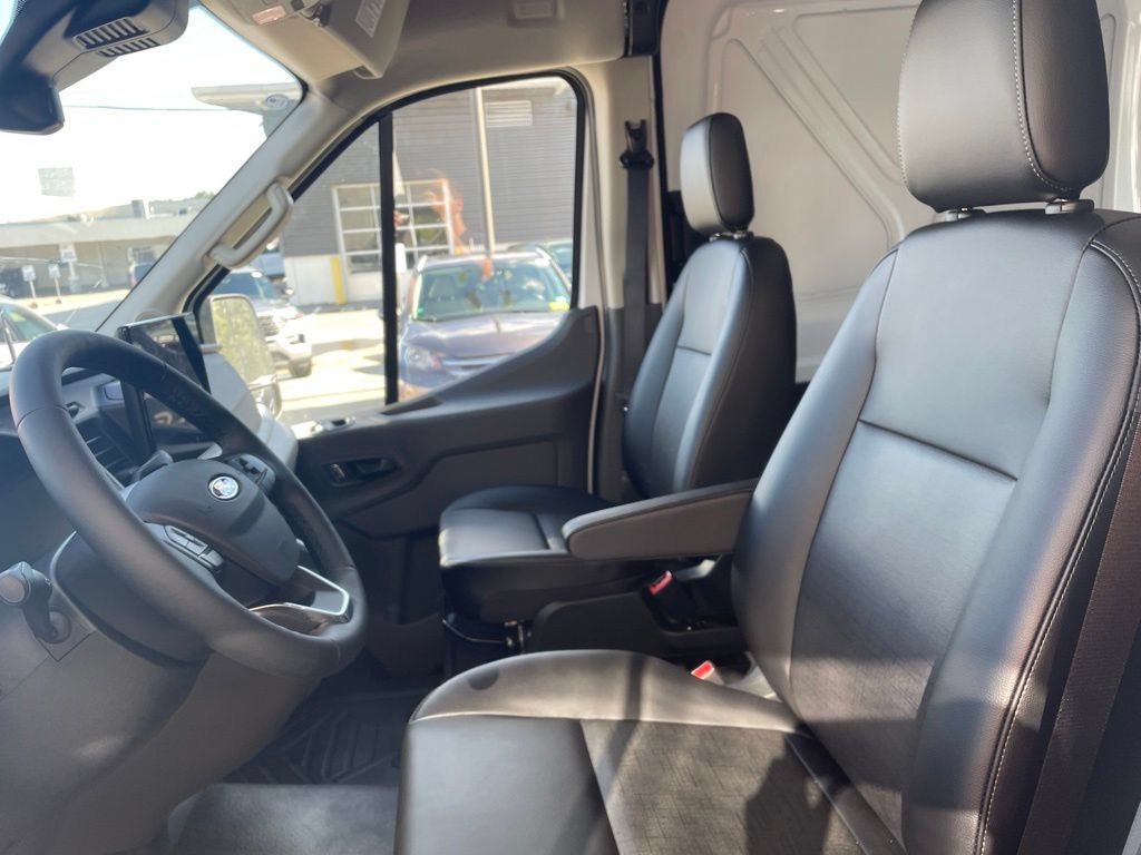 New 2026 Ford Transit 250 148 High Roof Extended RWD image 20
