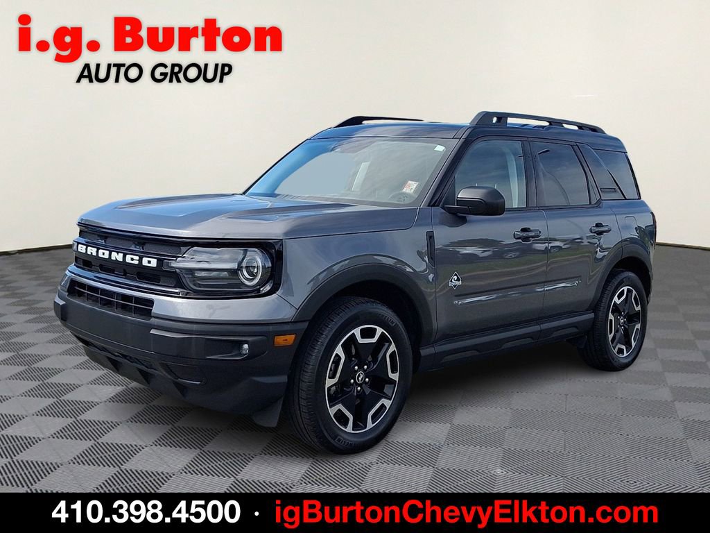 Used 2022 Ford Bronco Sport Outer Banks w/ Tech Package AWD/4WD image 3